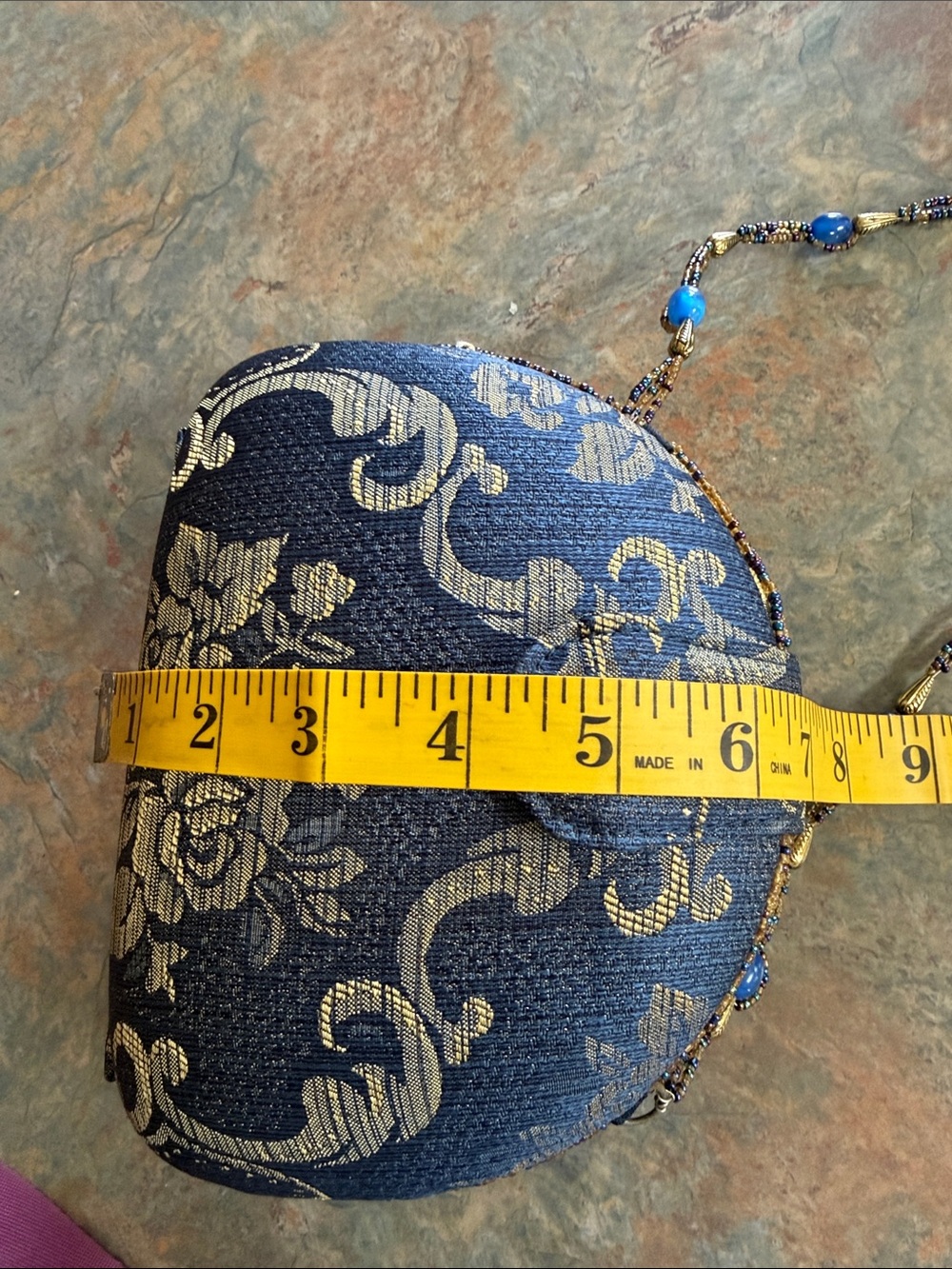 Beaded tapestry evening bag with magnetic closure. Great condition. - Picture 7 of 13
